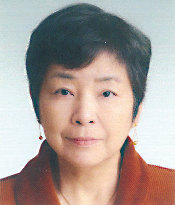 山田 泰江