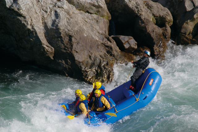 初心者でも安心して体験できるラフティング