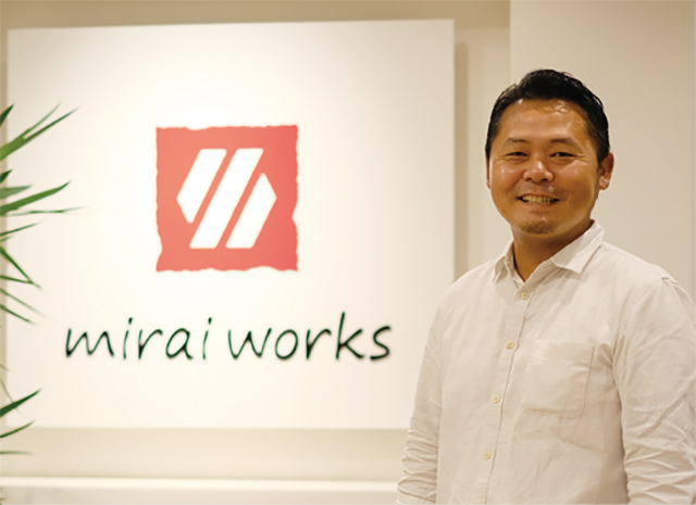 鈴木 秀逸 氏 (すずき ひでとし)