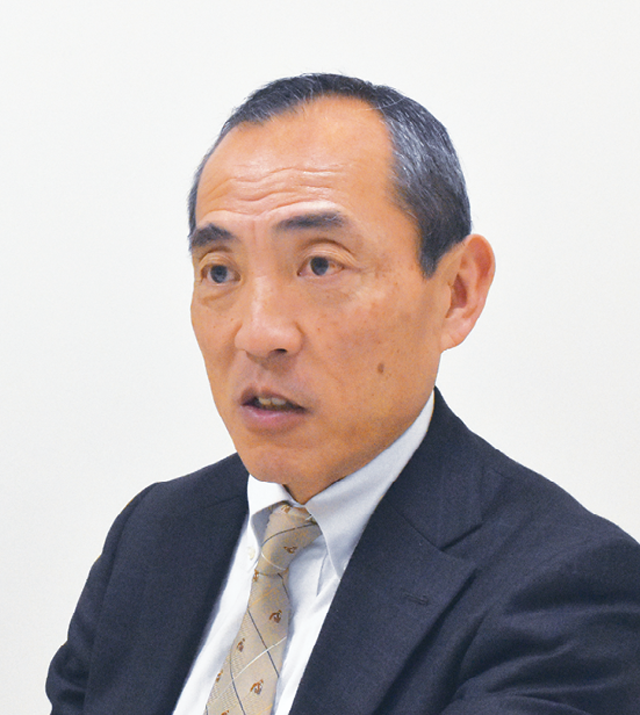 中山 洋之 氏