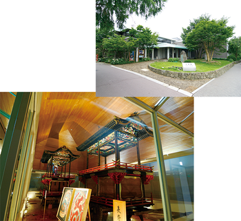 【上】北斎館外観 【下】北斎館所蔵の屋台。上町祭屋台の天井に描かれた男浪・女浪と称される2枚の天井絵(「怒涛」図)