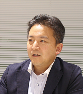 八子 知礼　氏