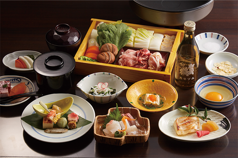 日本酒と食の相性を追及した「美酒鍋コース」