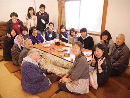「Change Maker Study Program」の一コマ。地域住民と接しながら地域の課題とその解決策を模索していく