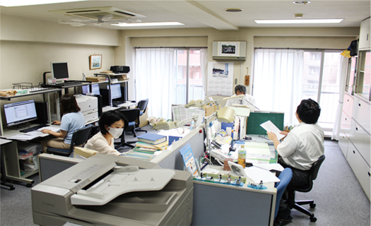 横浜駅からほど近くアクセス良好なオフィス