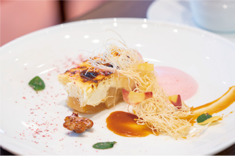 カフェではリンゴを使ったデザートも楽しめる。カフェのみも利用可能