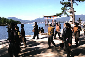 厳島神社