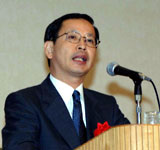 講演する　北畑・経済産業政策局長