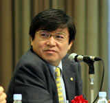 植田 卓・所長