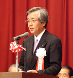 財務大臣祝辞を代読する林･連合会副会長