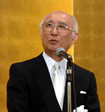 MJSを代表して挨拶する是枝MJS会長