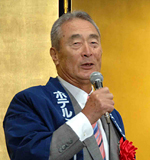 乾杯の挨拶をする金田･名球会会長