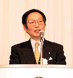開会の言葉を延べる尾谷・大会実行委員