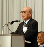 開会の挨拶をする金井塚・大会実行委員長