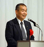 来賓挨拶をする奥住・東京税理士会副会長