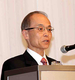 開会の言葉を述べる馬場・大会実行委員