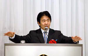 講演する竹中・慶応義塾大学教授