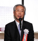 開会の言葉を述べる吉村副委員長