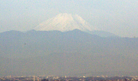 東京タワー展望台から望む富士山